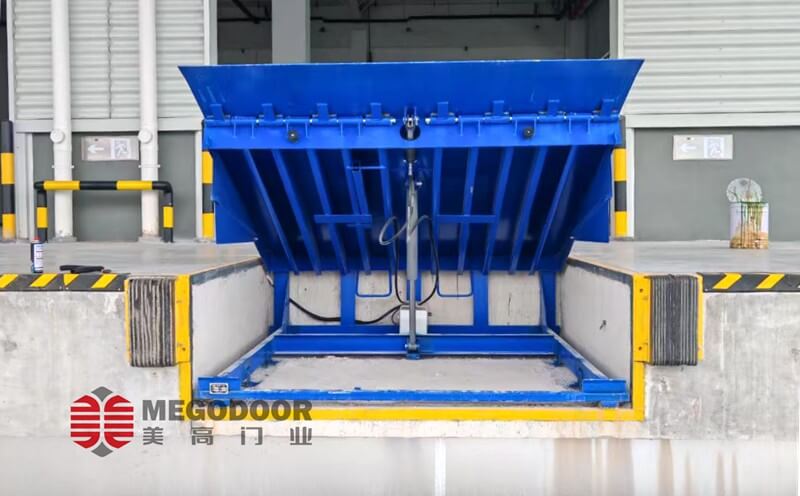 芜湖电动装卸升降平台:高效物流与安全作业的理想选择插图1 芜湖电动装卸升降平台:高效物流与安全作业的理想选择插图1