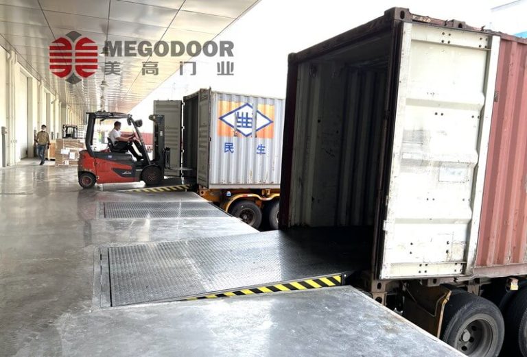 芜湖物流港智能液压升降卸货平台——高效物流的无缝连接方案缩略图