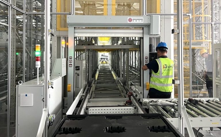 芜湖卷帘门升降过程人员碰伤管控措施：从警示、保护到门型升级的实用建议缩略图